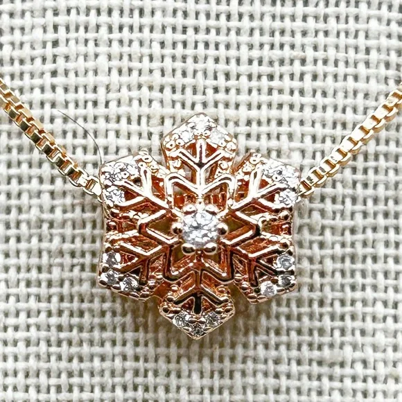 NWOT Sterling silver 18k rose gold plated snowflake necklace pendant 18” - Picture 9 of 10